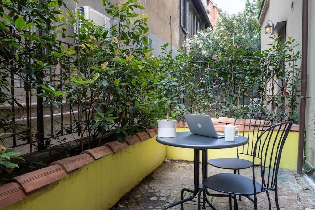 ミラノLife Is Beautiful Design Loft Navigli Romolo, Netflix, Wifi, Ac And Street Parkingアパートメント エクステリア 写真