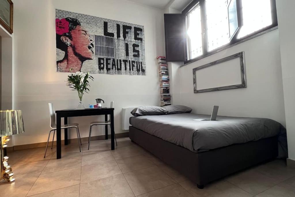 ミラノLife Is Beautiful Design Loft Navigli Romolo, Netflix, Wifi, Ac And Street Parkingアパートメント エクステリア 写真