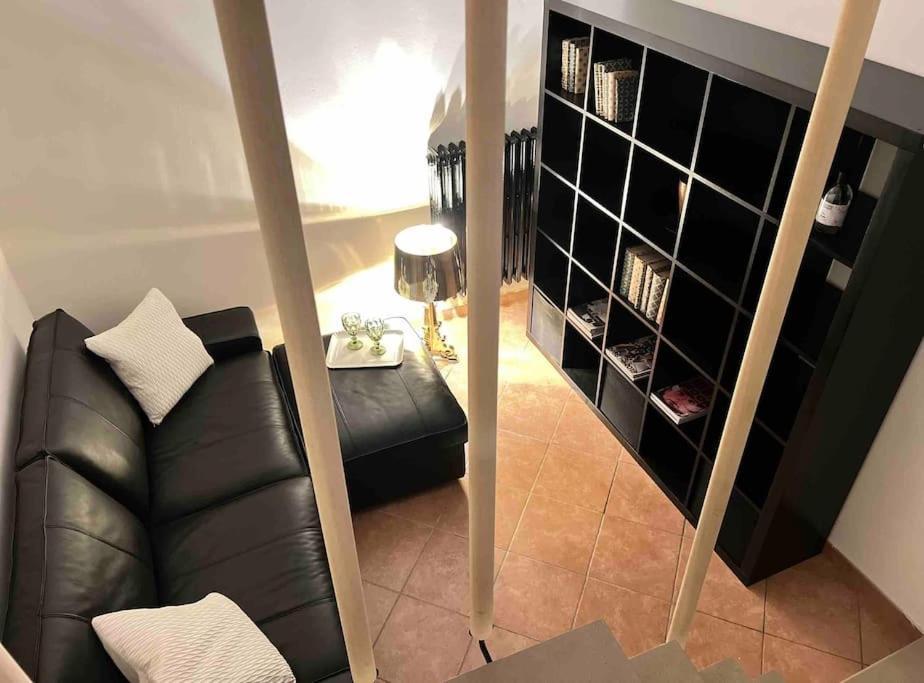 ミラノLife Is Beautiful Design Loft Navigli Romolo, Netflix, Wifi, Ac And Street Parkingアパートメント エクステリア 写真
